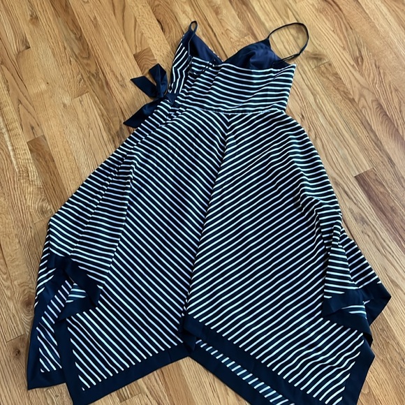 Banana Republic Hanker-chief Preppy Navy Dress, Size 4 - Picture 7 of 10